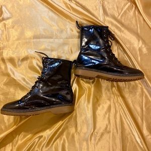 Women’s combat boots